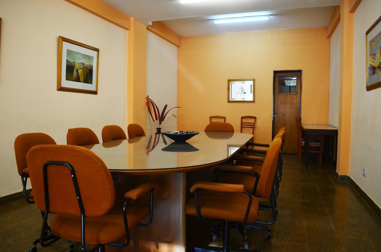 Hotel Huemul General Roca Extérieur photo