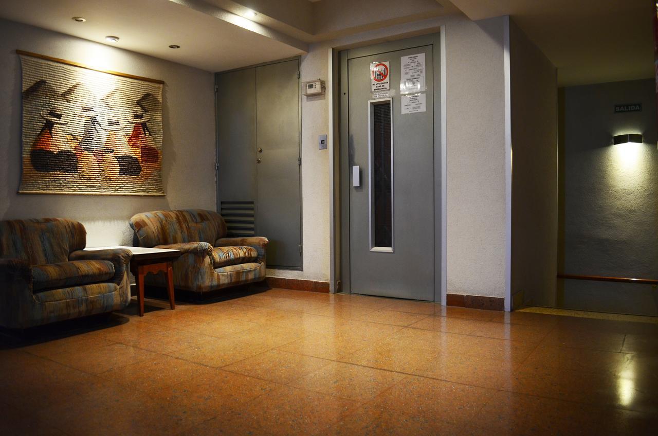 Hotel Huemul General Roca Extérieur photo