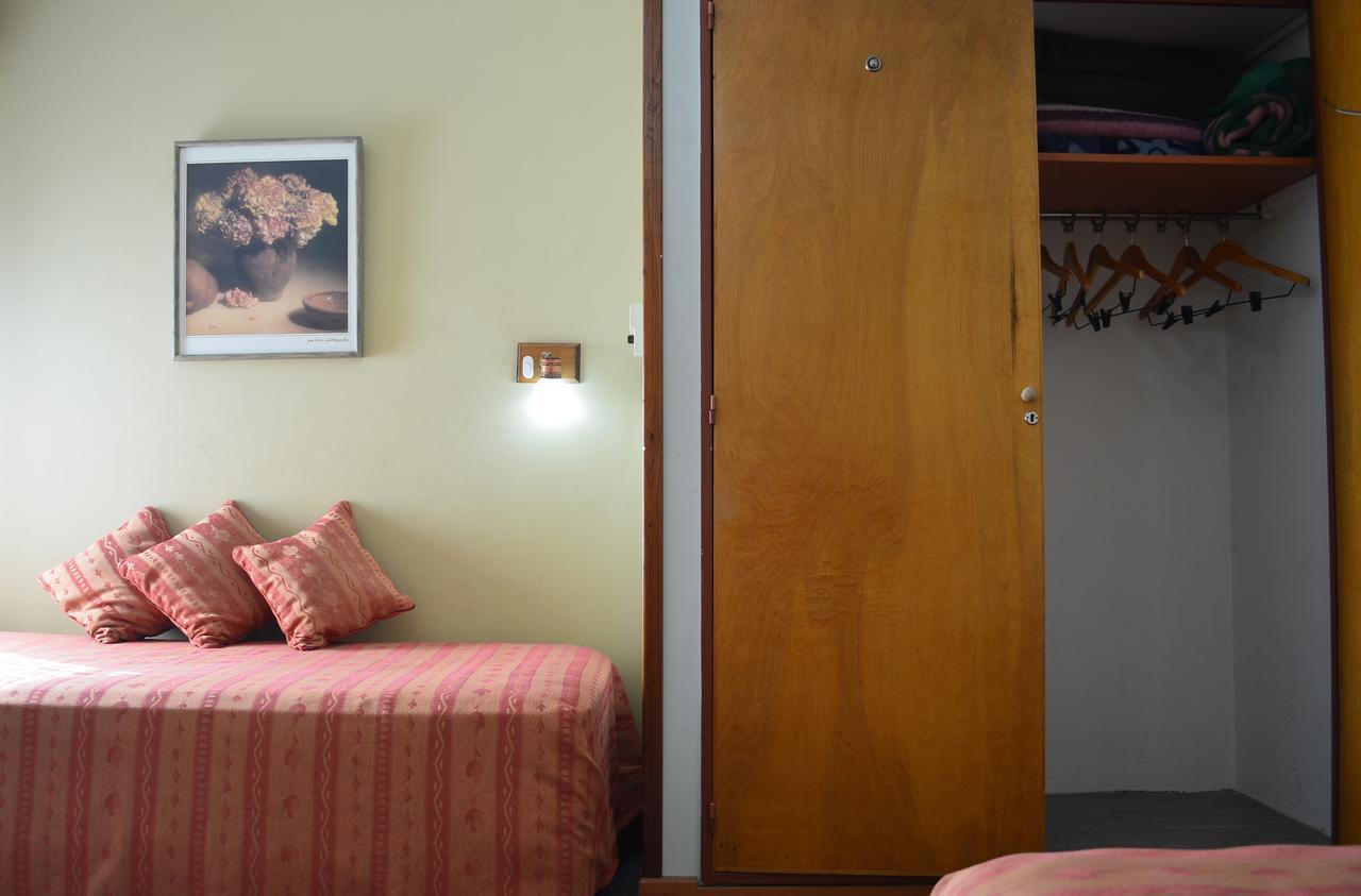 Hotel Huemul General Roca Extérieur photo